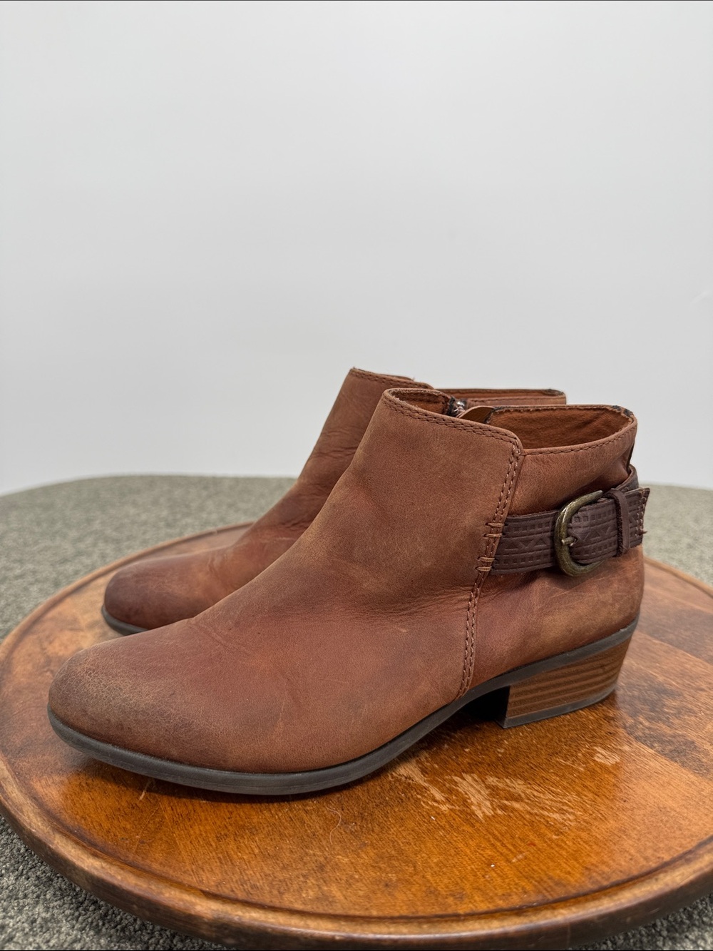 Clarks Collection Boots Wm 7.5. M Brown Leather Ankle Buckle Block Heel Zip